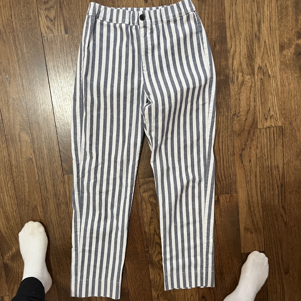 Brandy Melville striped pants. Linen material. Size S-24/25